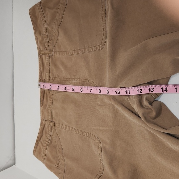 Chico's Women's Khaki Stretch Front/Back Pocket Zip Button Closure Capri Cargo - Picture 7 of 9